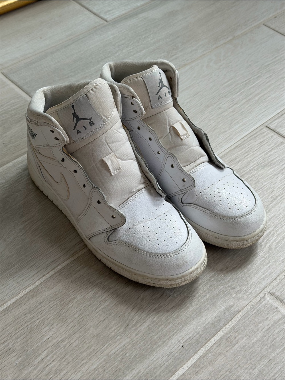 Nike Air Jordan 1 Mid White Cream Sneakers
